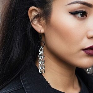 5 For $25💫Alternative Silver Chain Dangles